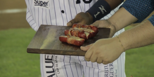 Legados de la tribu - Hot Dog Sultán