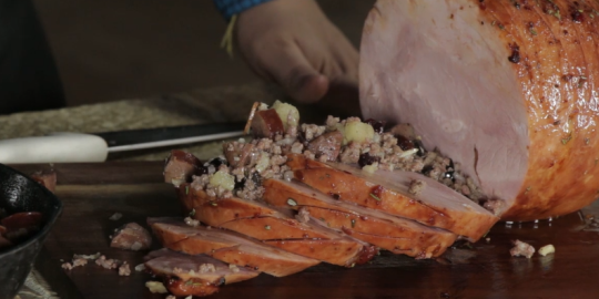 Legados de la tribu - Pierna con relleno de Salchicha Polaca